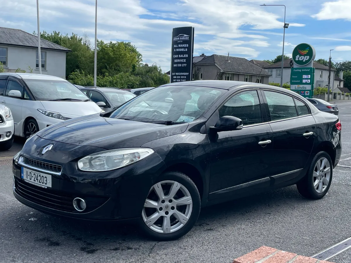 Renault Fluence 2011 - Image 2