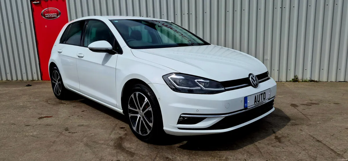Volkswagen Golf auto tsi comfort plus 7.5 low kms - Image 3