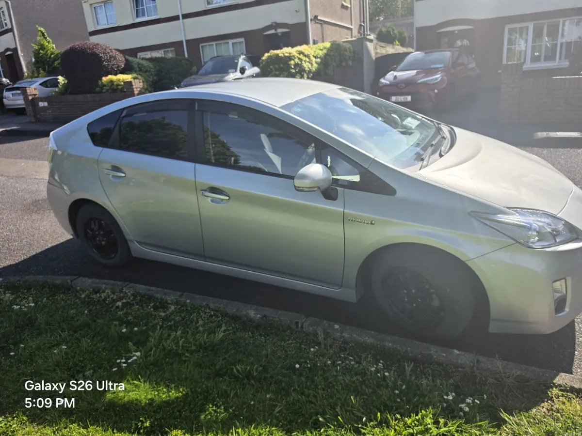Toyota Prius 2013 - Image 3