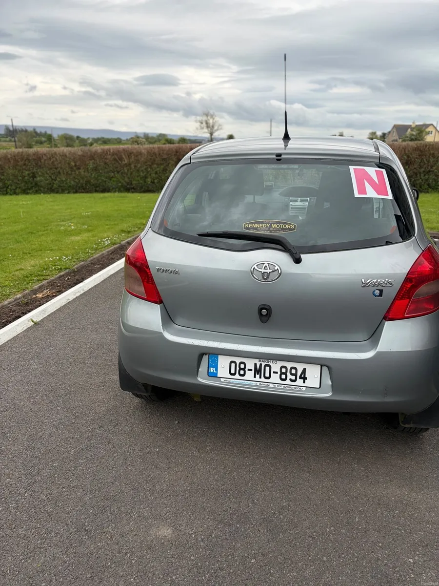 Toyota Yaris 2008 - Image 4