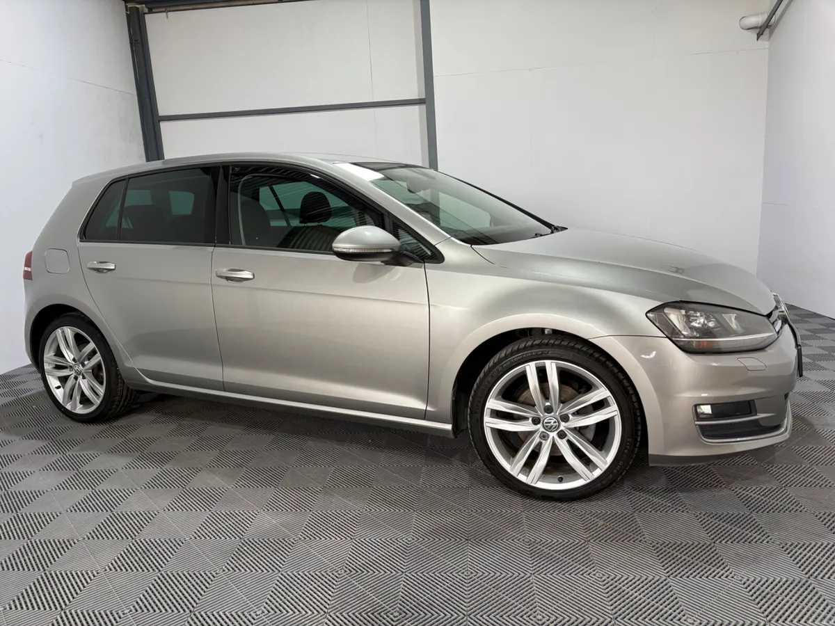 17 Volkswagen Golf Highline Auto 1.4 TSi NCT 04/28 - Image 4