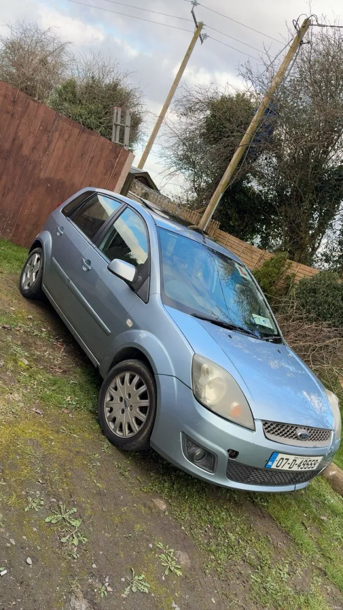 Ford fiesta - Image 2