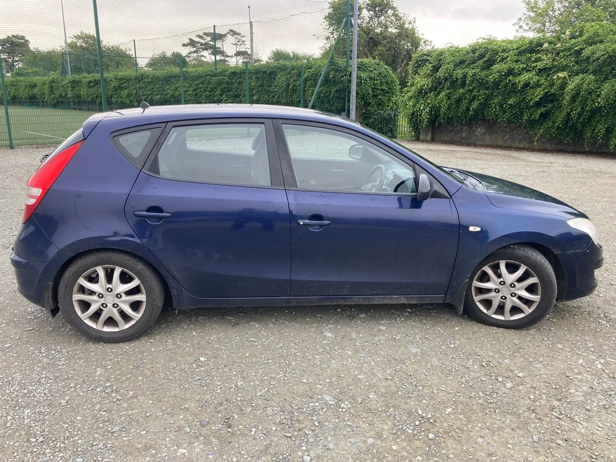 Hyundai i30 2010 - Image 4