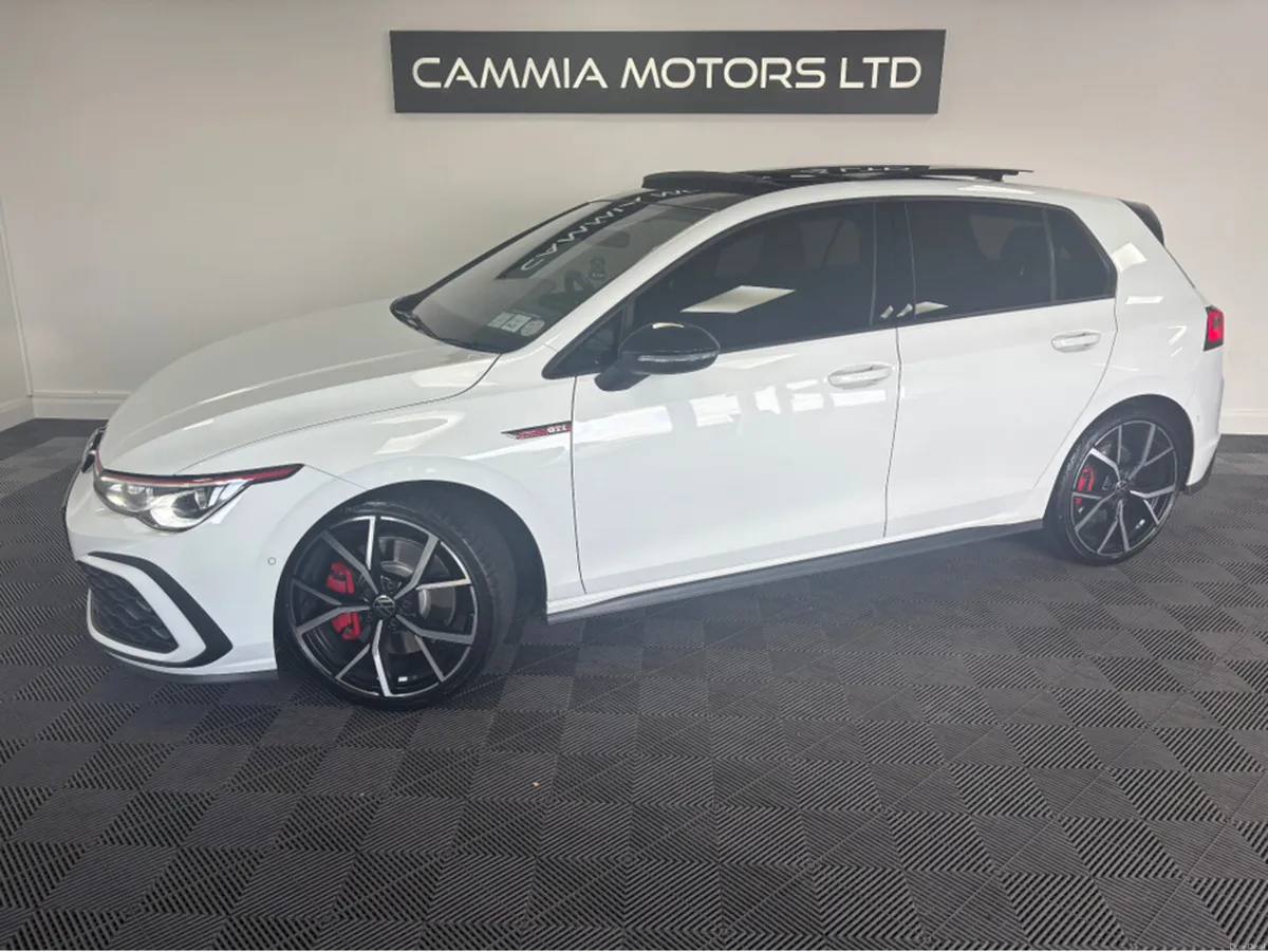 Volkswagen Golf *VOLKSWAGEN GOLF GTI* *2021* *PERF - Image 4