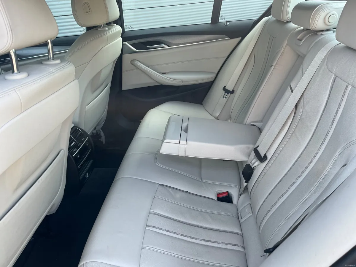 BMW 5-Series 2017 530e M-Performance - Image 5