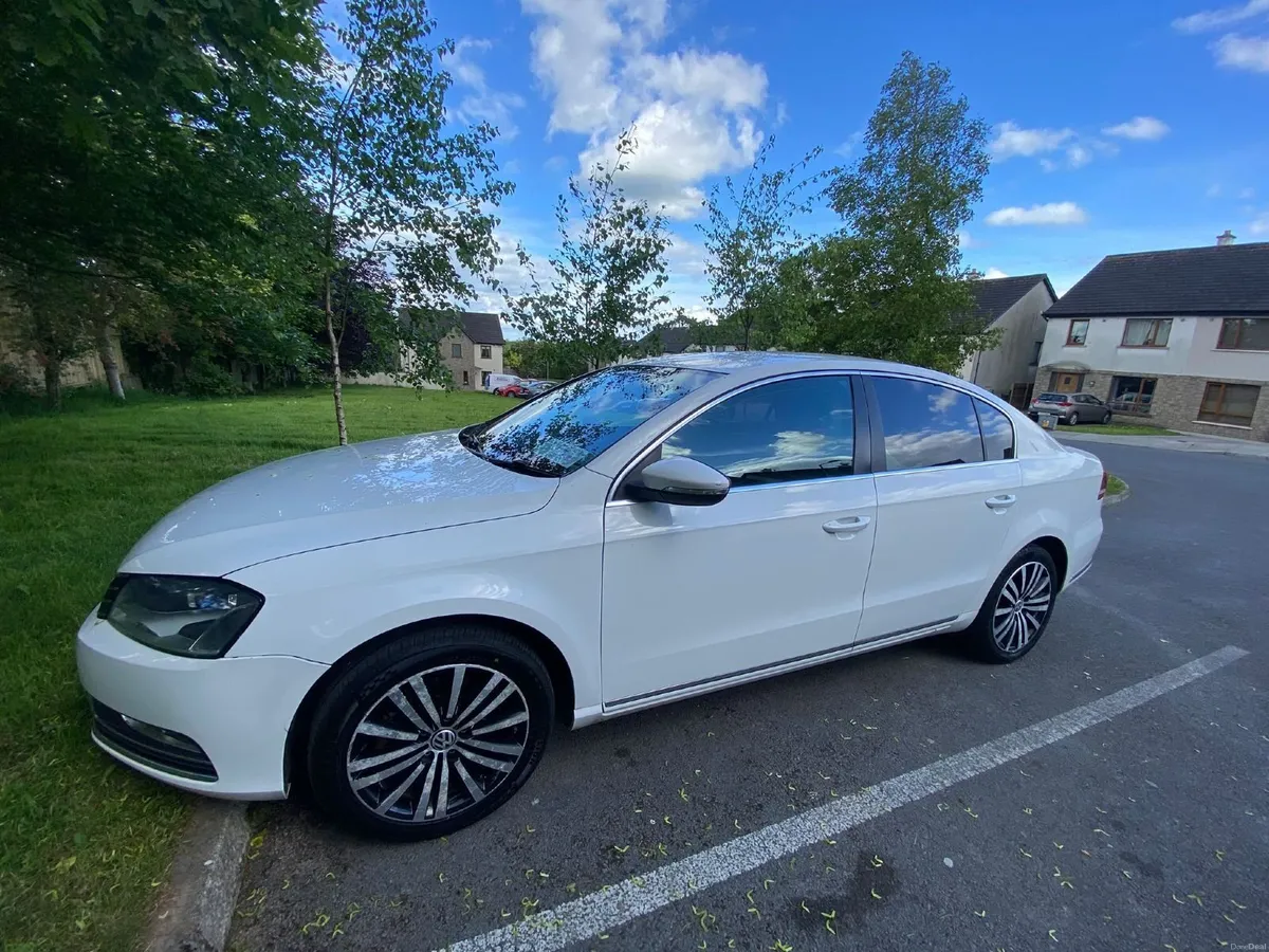 Volkswagen Passat 2013 - Image 4