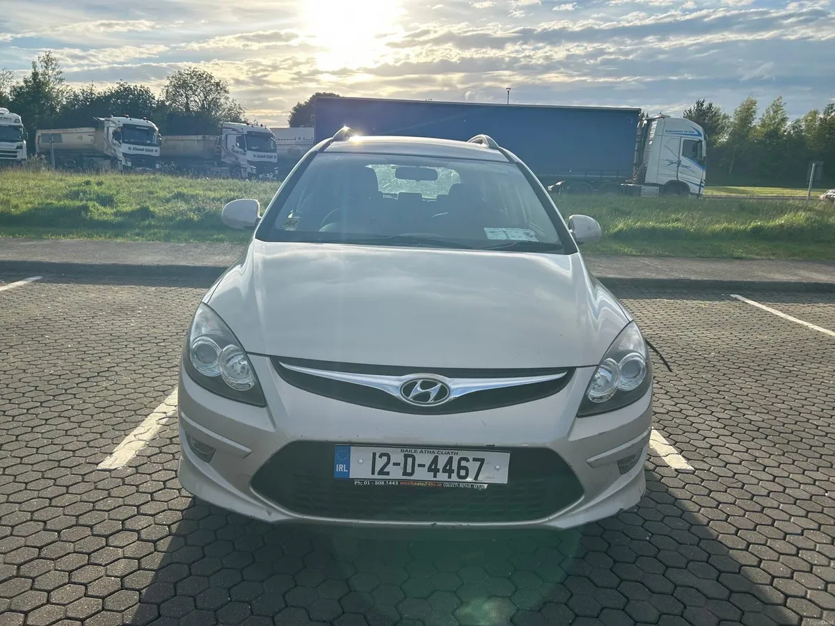 Hyundai i30 2012 - Image 2