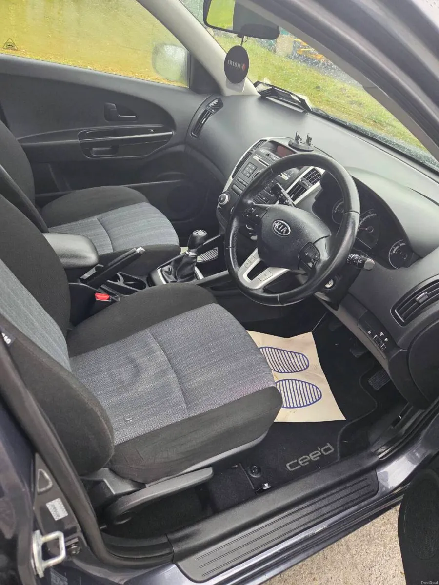 Kia Ceed Estate 2009 - Image 2