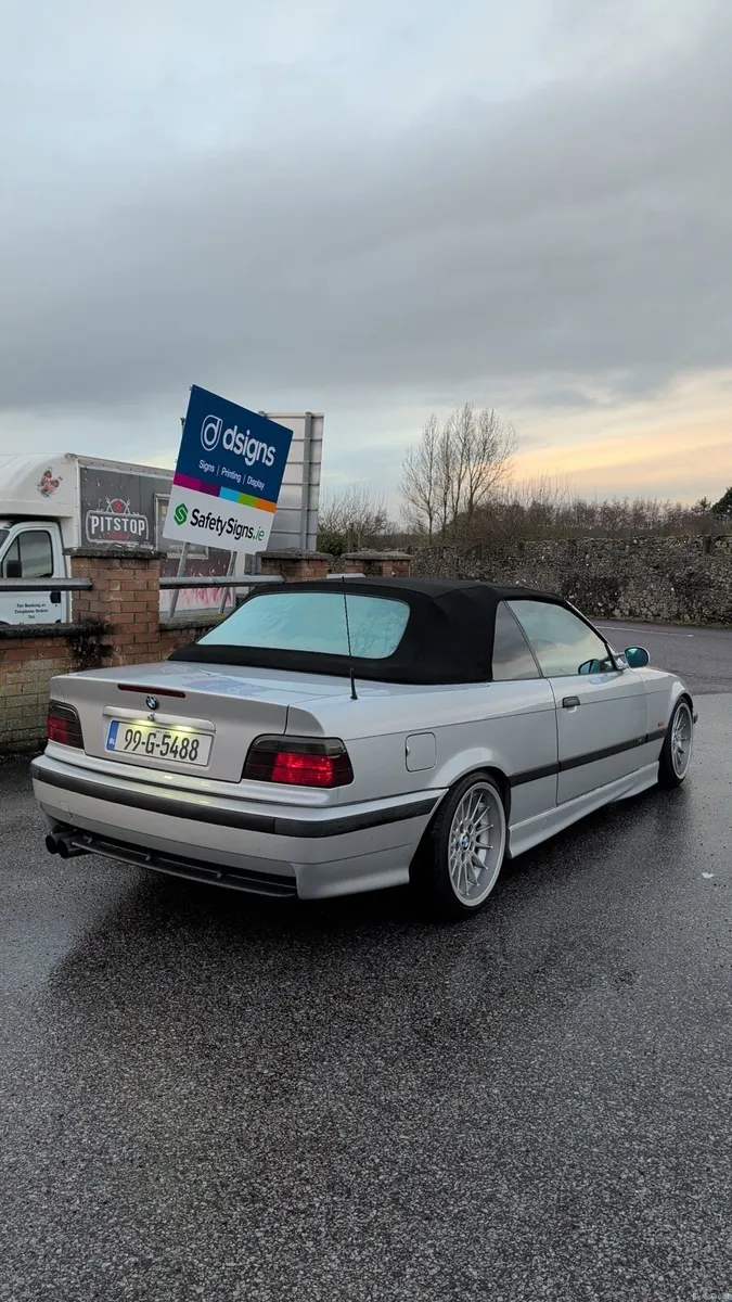 BMW e36 convertible 2.5L - Image 1