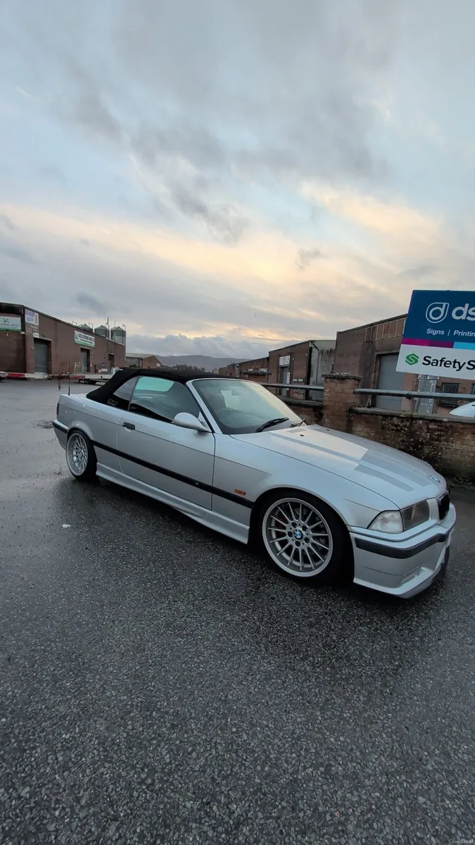 BMW e36 convertible 2.5L - Image 3