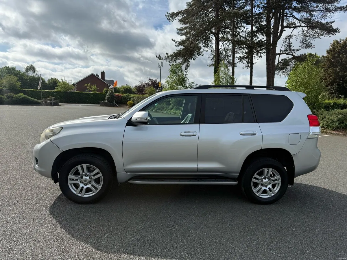 2010 Toyota Landcruiser LC4 - Image 3