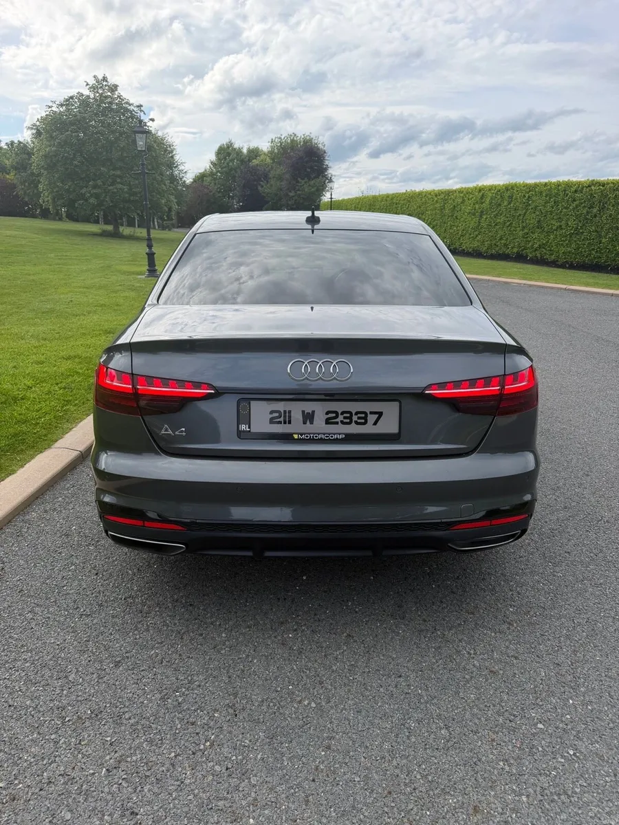 Audi A4 - Image 2