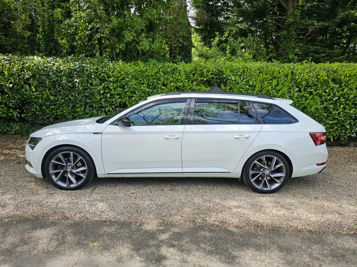 Skoda Superb Sportline - Image 3
