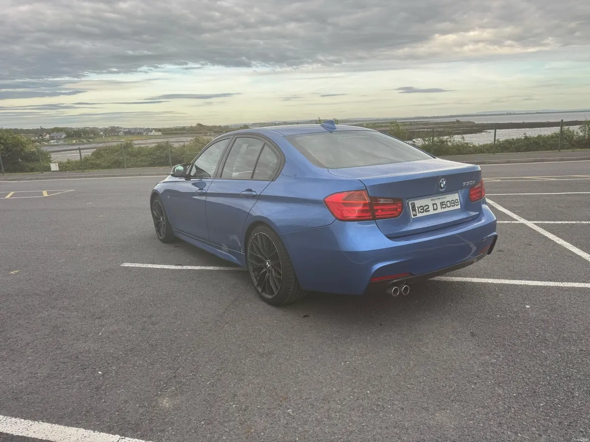 BMW 330d M Sport 2013 Estoril Blue - Red Interior - Image 6