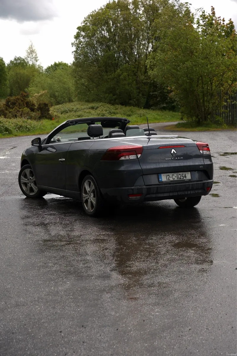 Megane convertible diesel NCT+TAX €2800 - Image 3