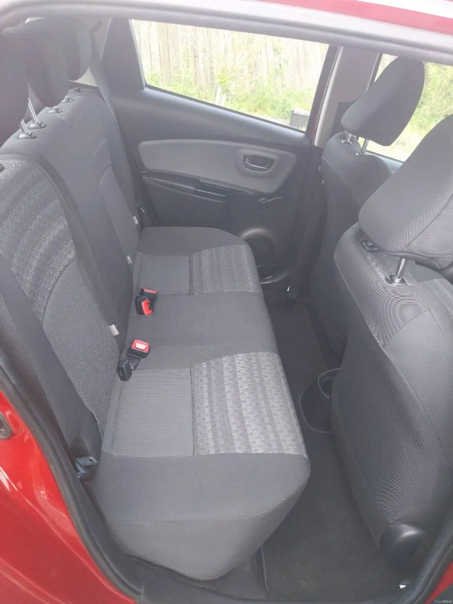 2017 Toyota Yaris 1.0l Petrol (Manual) - Image 4