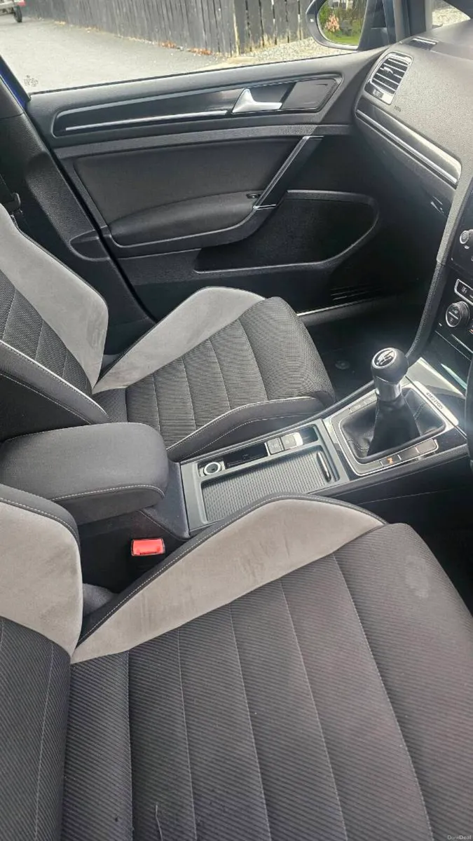 Vw Golf R Line 2.0 TSI - Image 4