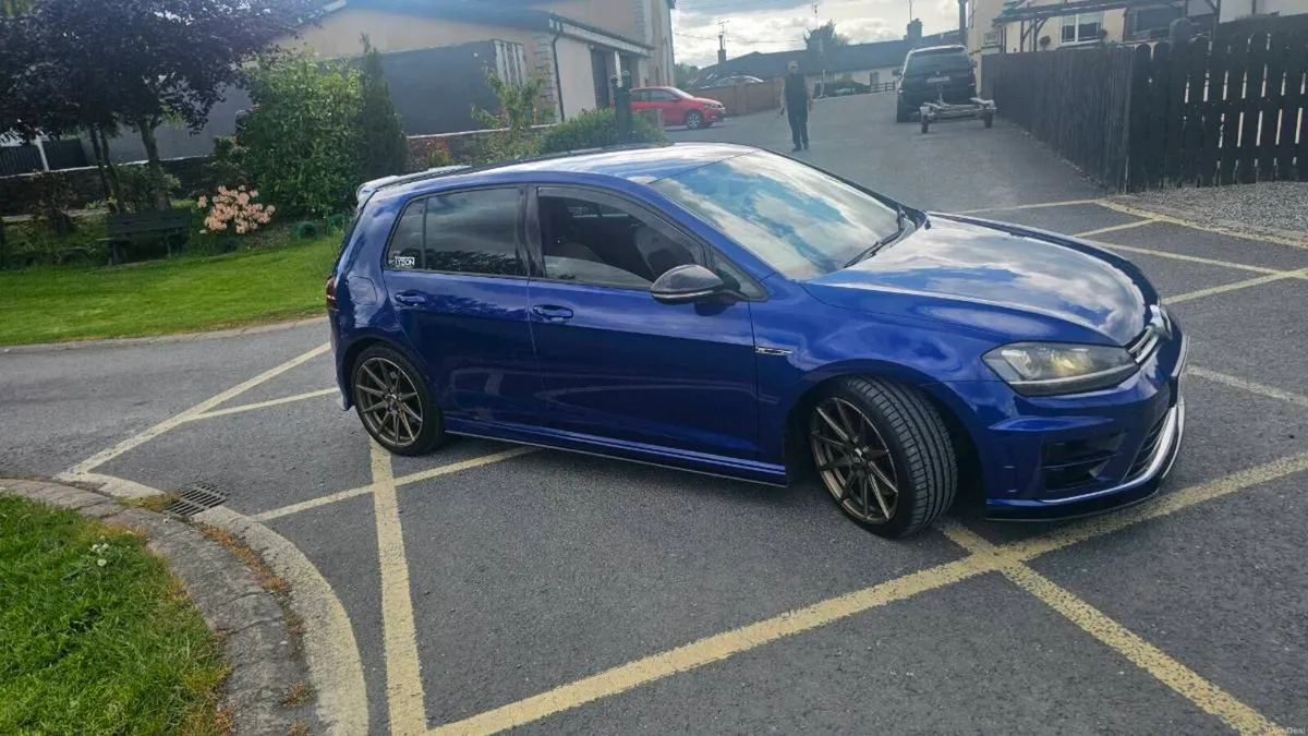 Vw Golf R Line 2.0 TSI 4 motion - Image 6