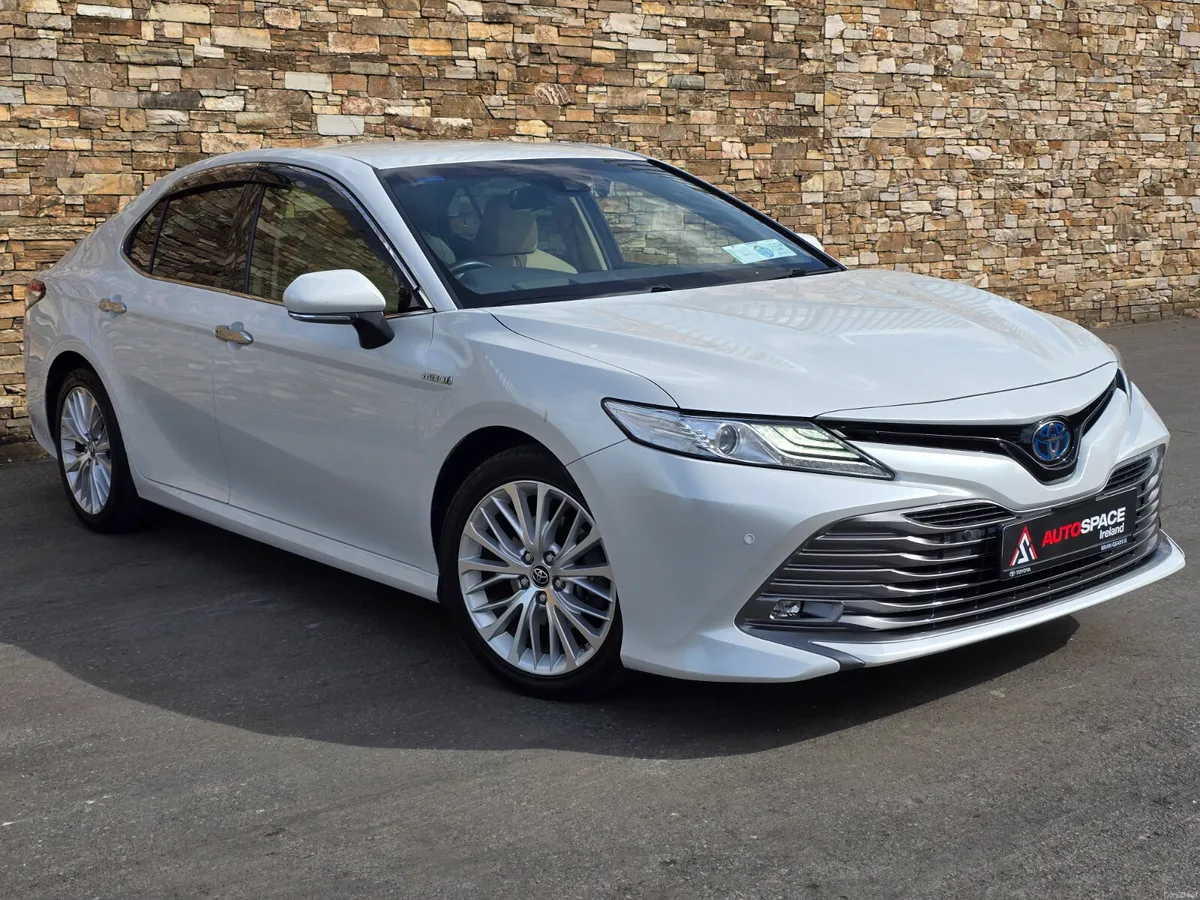 181 Toyota Camry 2.5 Hybrid - Image 1