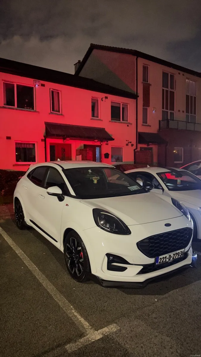 2022 Ford Puma St Line X 1.0 Petrol 125PS Mhev - Image 4