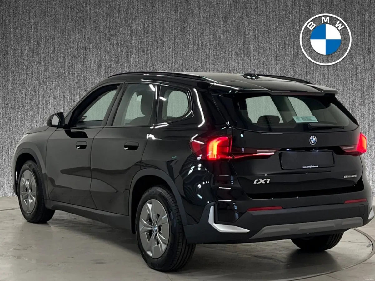 BMW iX1 eDrive20 Sport IMMEDIATE DELIVERY - Image 3