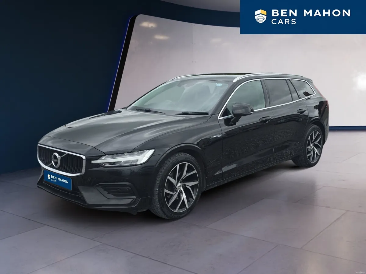 Volvo V60 Momentum Automatic - Image 1