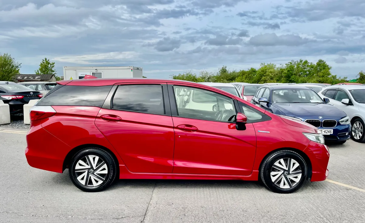 HONDA SHUTTLE 2018 (1.5, HYBRID) - Image 4