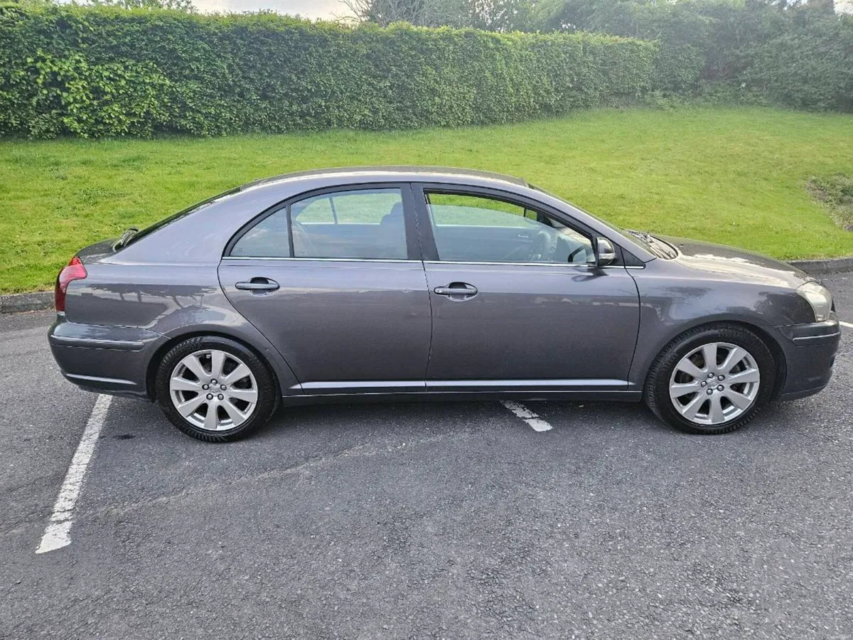 Toyota avensis - Image 4
