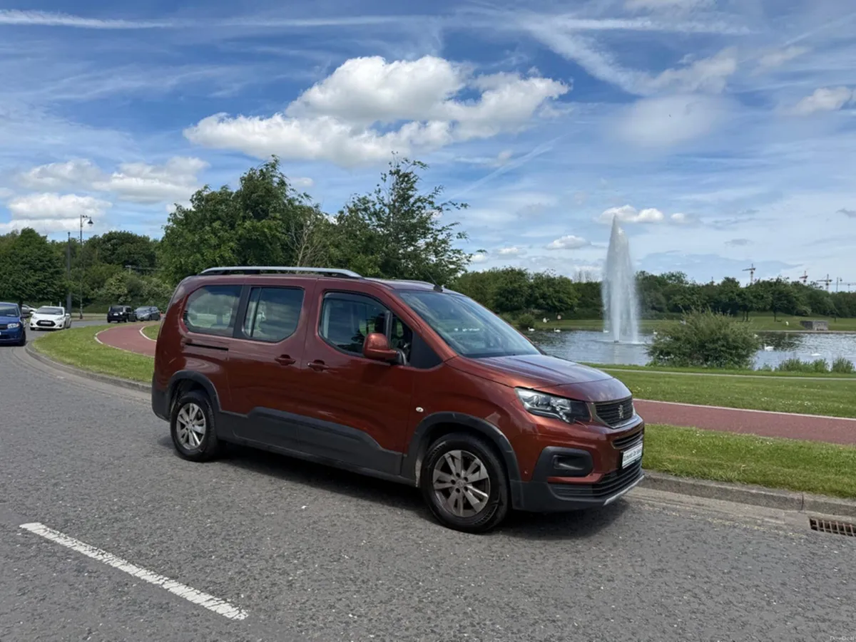 Peugeot Rifter ALLURE LONG AUTO 1.5 HD 4DR - Image 2