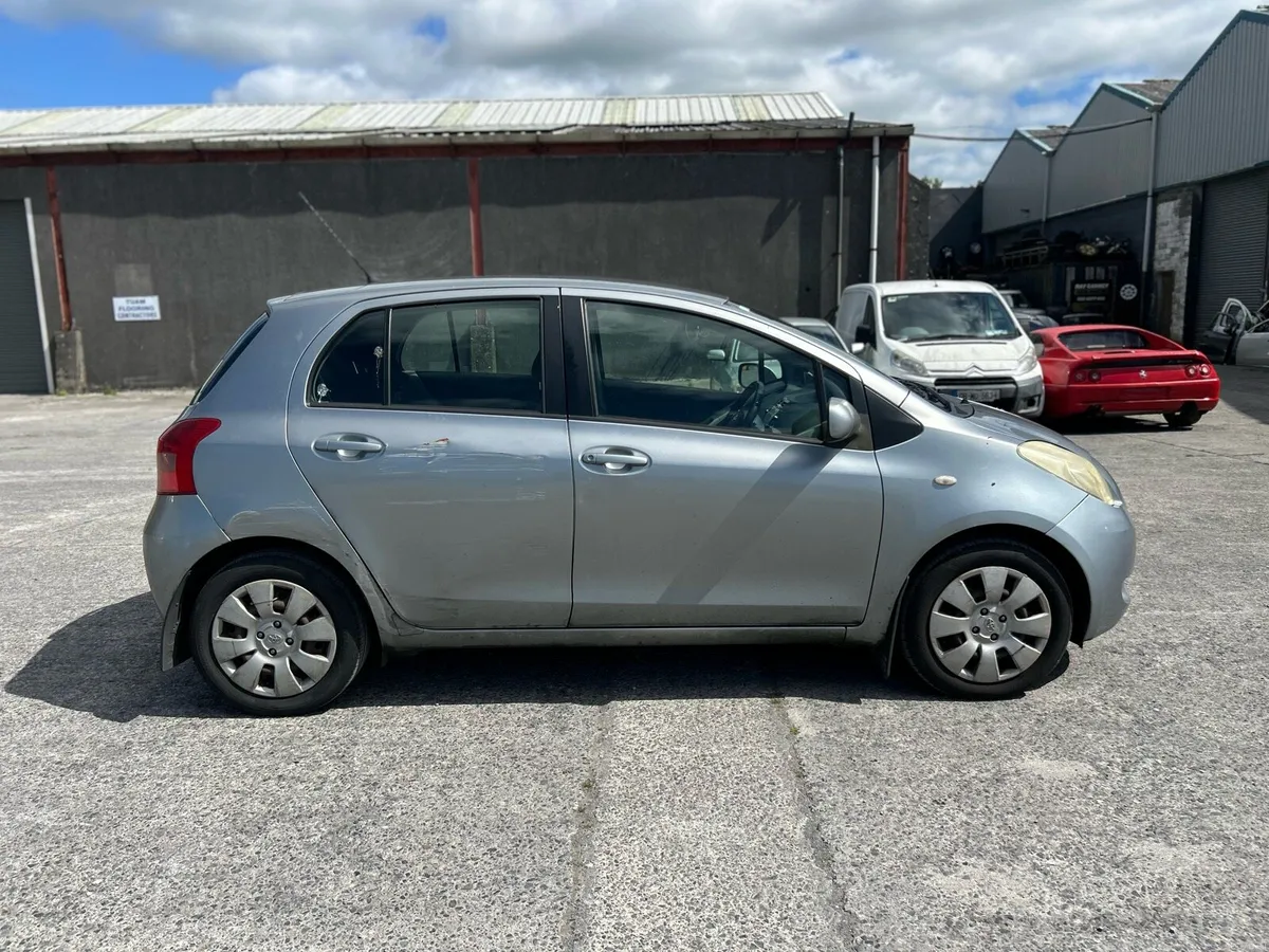 Toyota Yaris 1.0 NCT 1/27  Tax 9/26 - Image 2