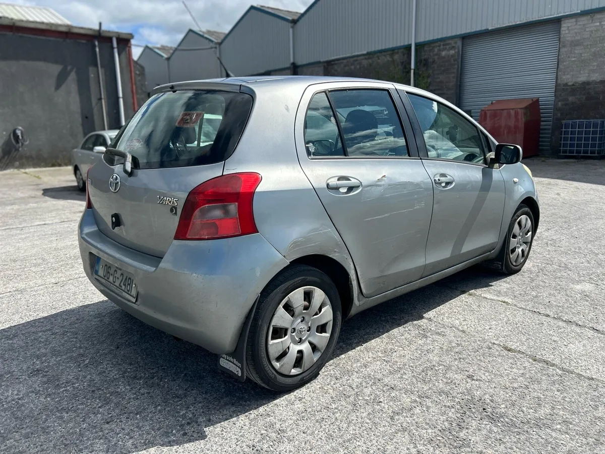 Toyota Yaris 1.0 NCT 1/27  Tax 9/26 - Image 3