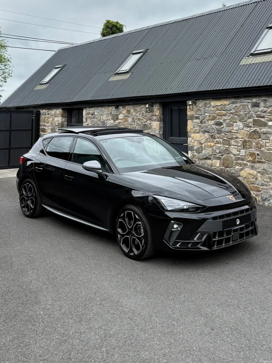 2025 CUPRA LEON 2.0 TDI DSG *PANROOF* - Image 1