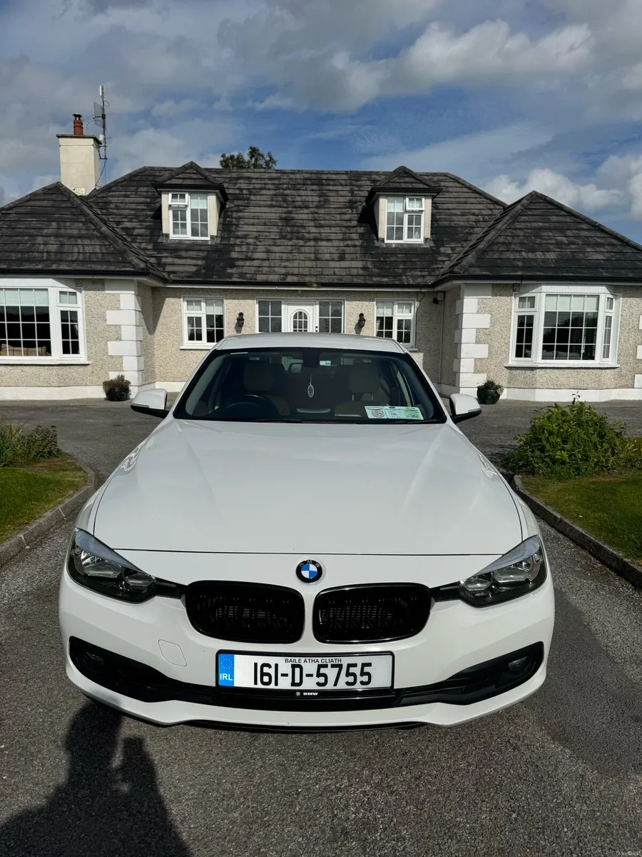 BMW 318i - Image 1