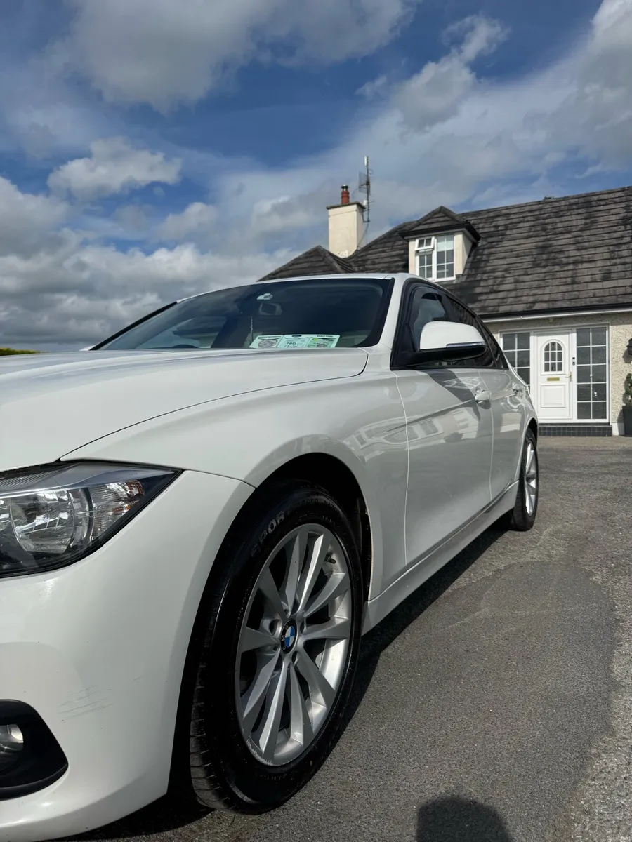 BMW 318i - Image 3
