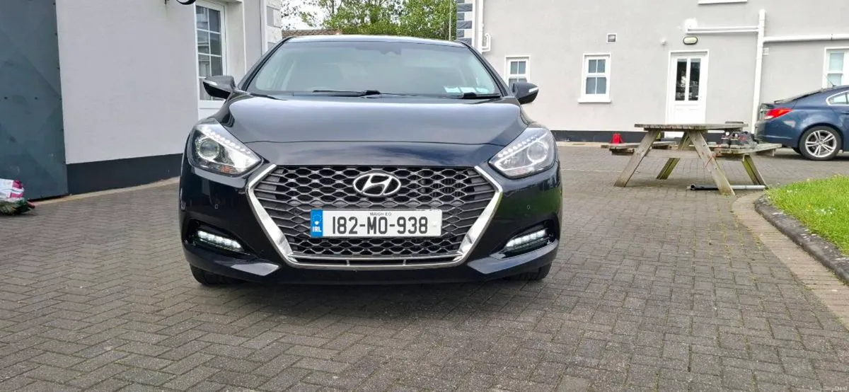182 Hyundai I40 1.6 SE NAV CRDI 4DR - Image 1