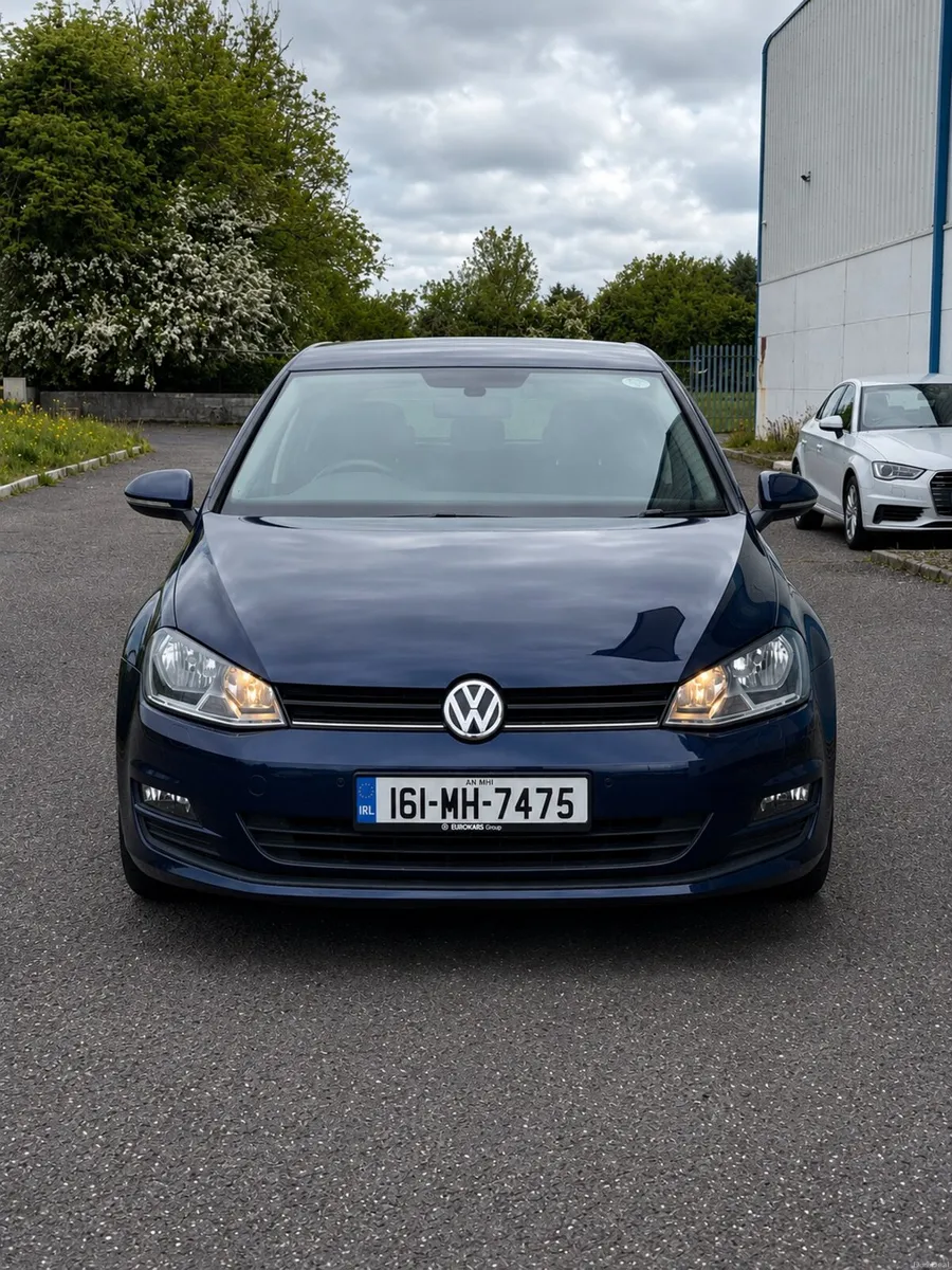 Volkswagen Golf 1.4 TSI Nougat Leather Auto - Image 2