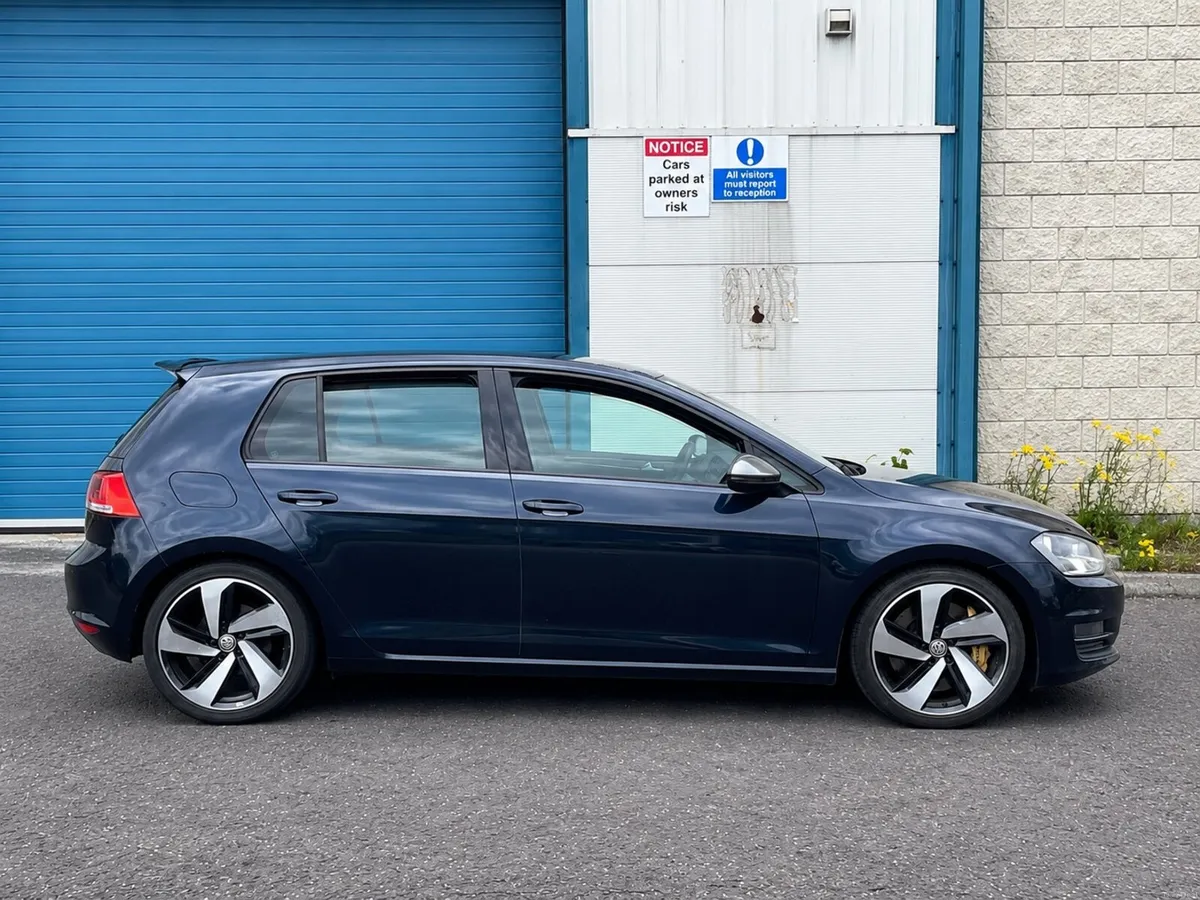 Volkswagen Golf 1.4 TSI Nougat Leather Auto - Image 4
