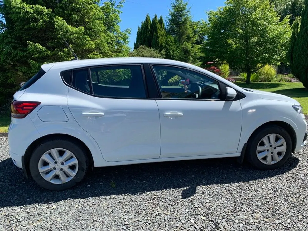 2023 Dacia Sandero - Image 2