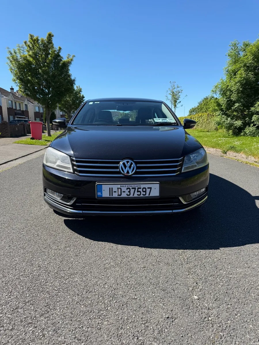 2011 Volkswagen Passat - Image 3
