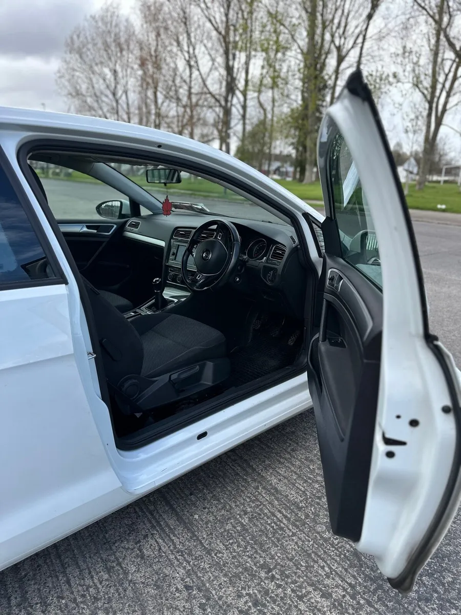 Volkswagen Golf 1.6 TDI T-line 3DR Van - Image 5