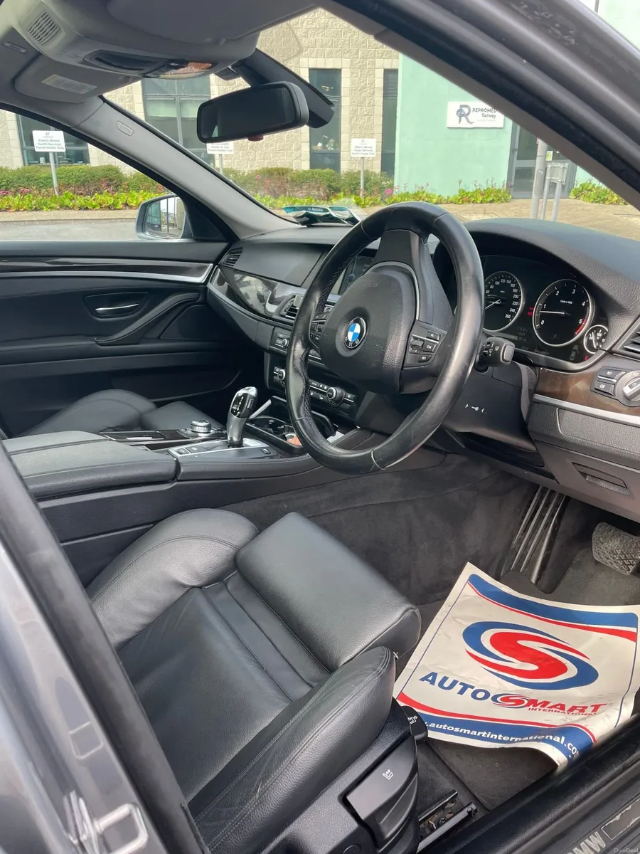BMW 5-Series 2010 Low Miles Sports Seats & Sunroof - Image 4