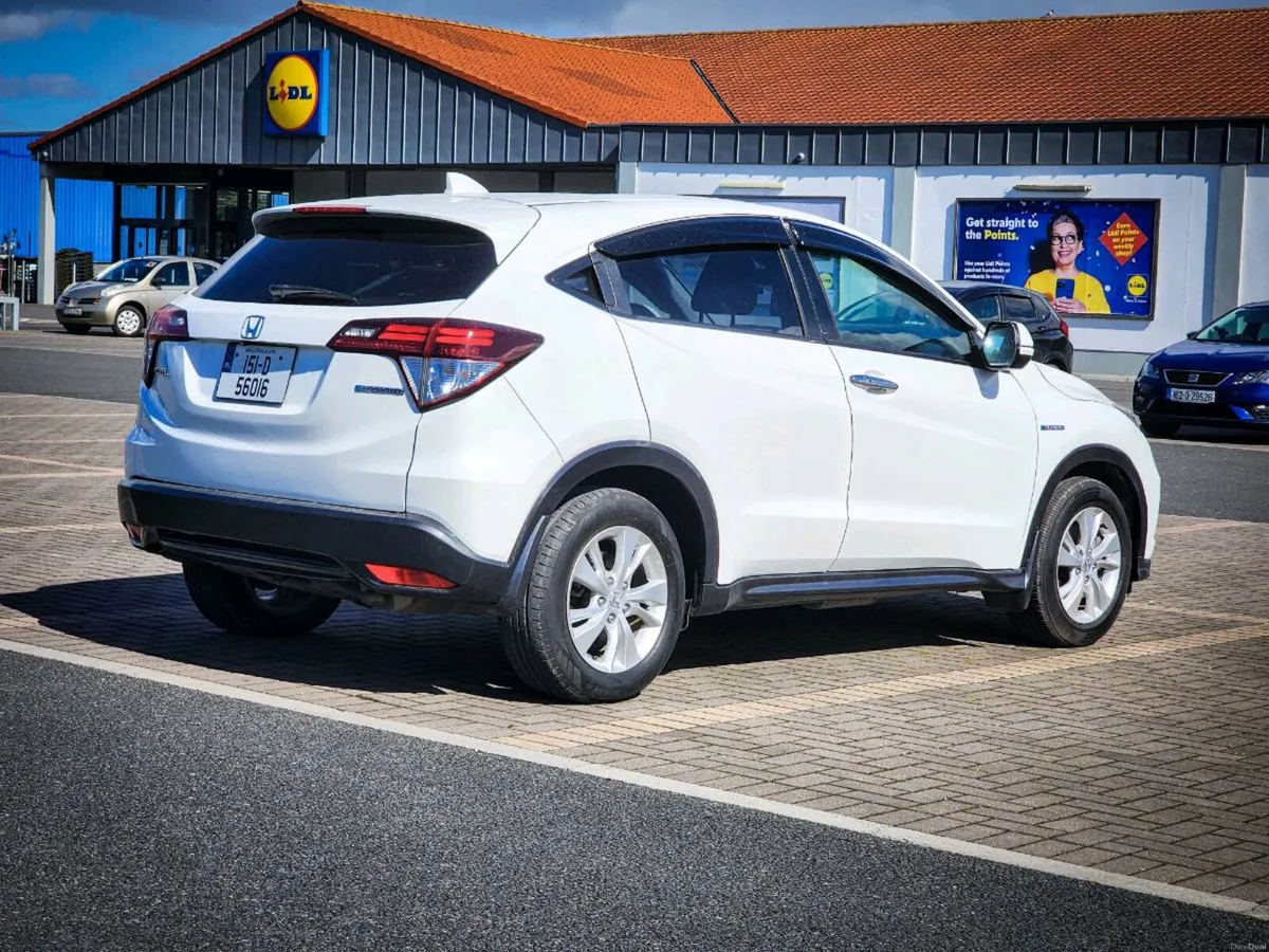 2015 Honda vezel 1.5 hybrid automatic petrol - Image 3