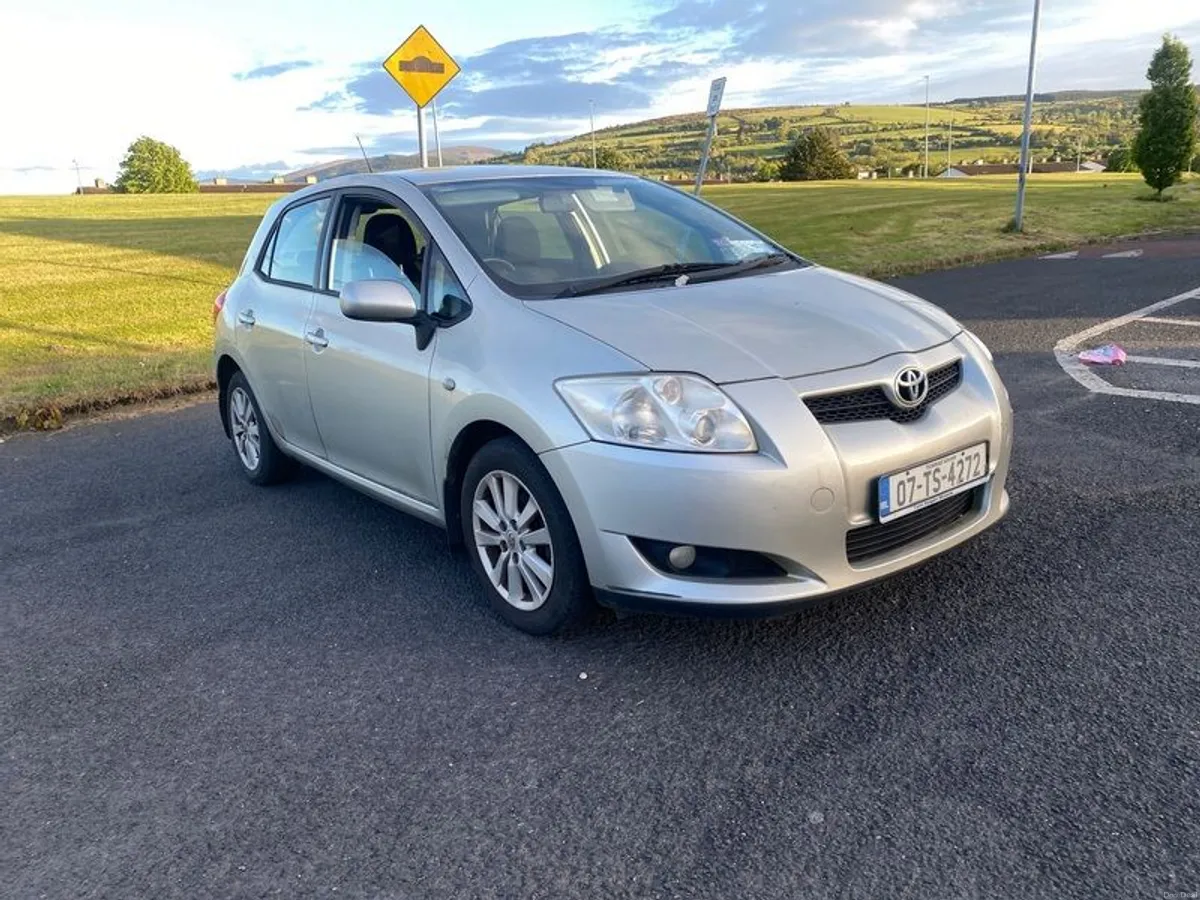 2007 Toyota Auris - Image 2