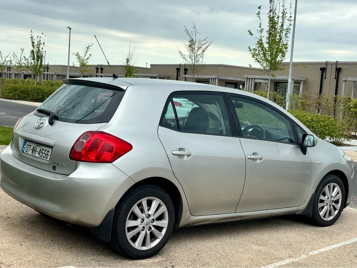 Toyota Auris - Image 3