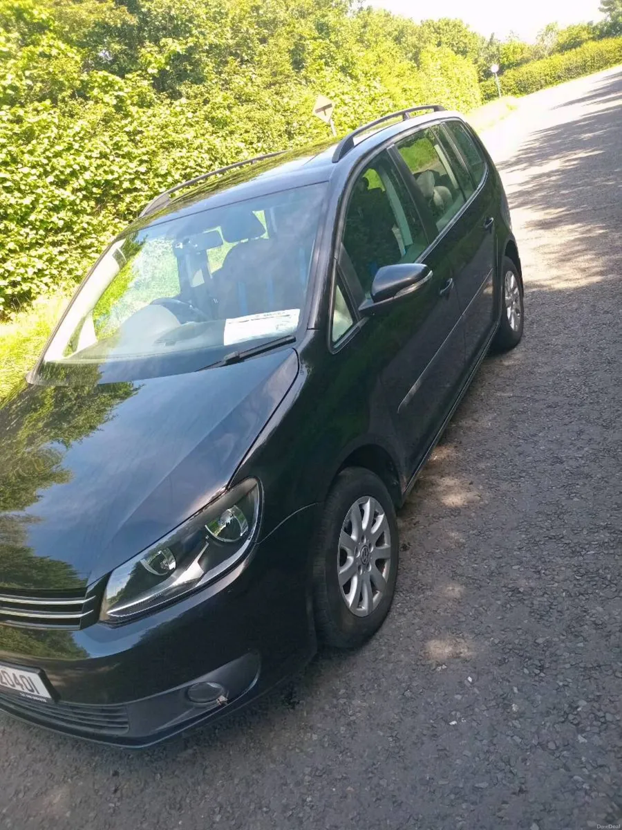 Volkswagen Touran 2015 NCT 07/27 - Image 1