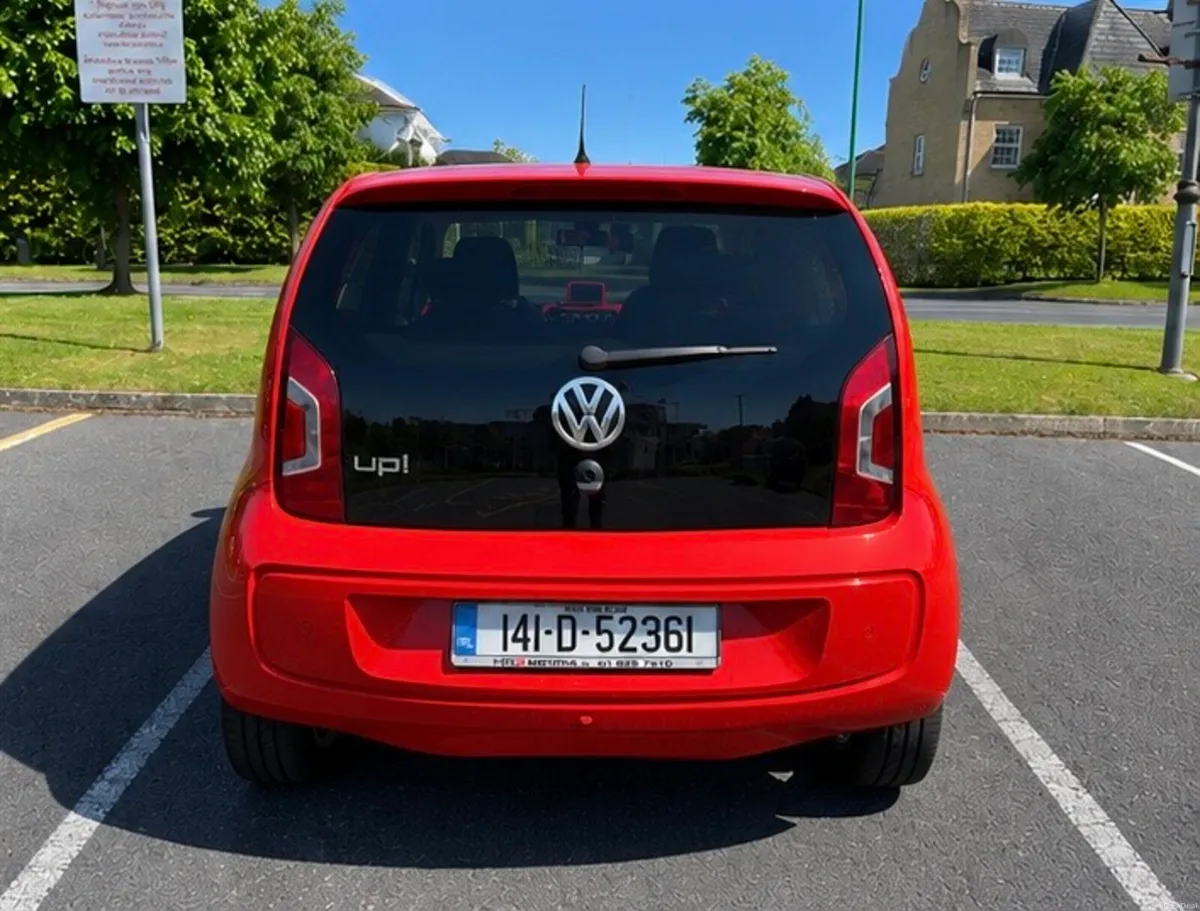Volkswagen Up! Automatic – Excellent Condition - Image 3