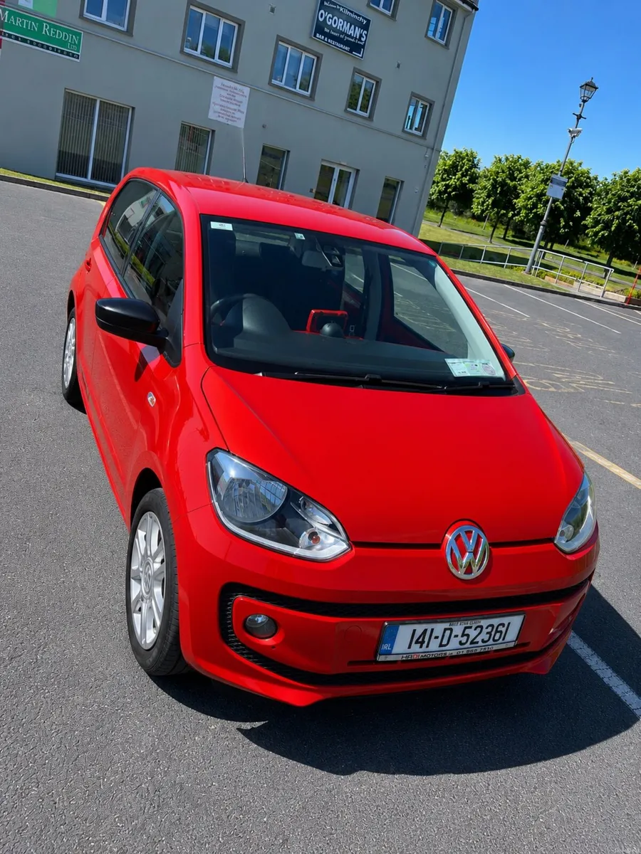 Volkswagen Up! Automatic – Excellent Condition - Image 1