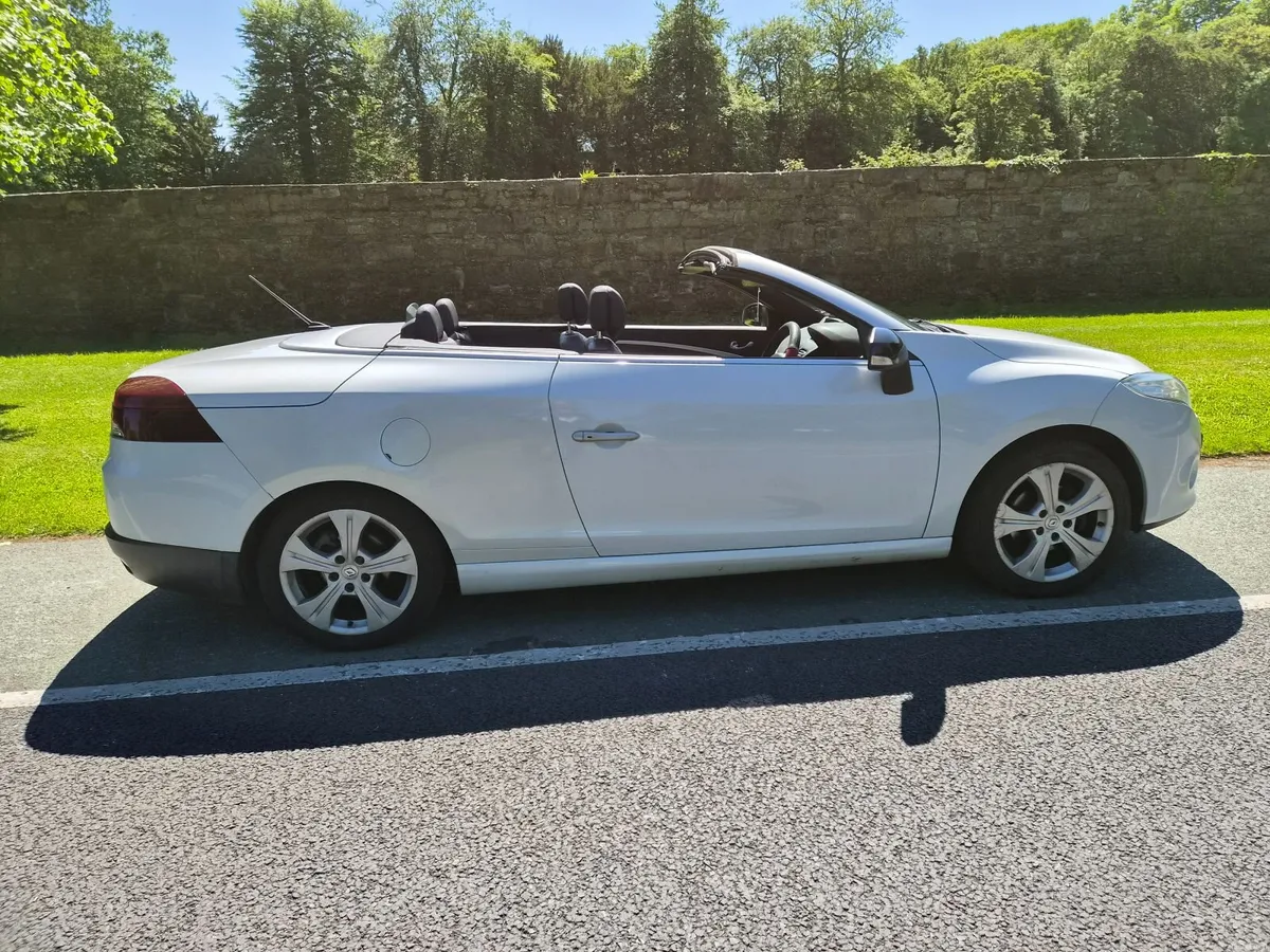 2011 Renault Megane 1.4 Cabriolet  93,400 Miles - Image 1