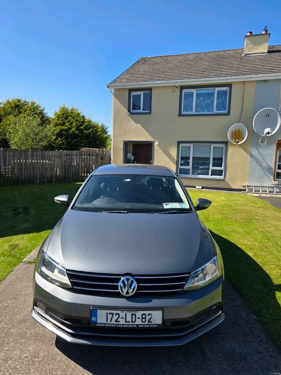 Volkswagen Jetta - Image 2