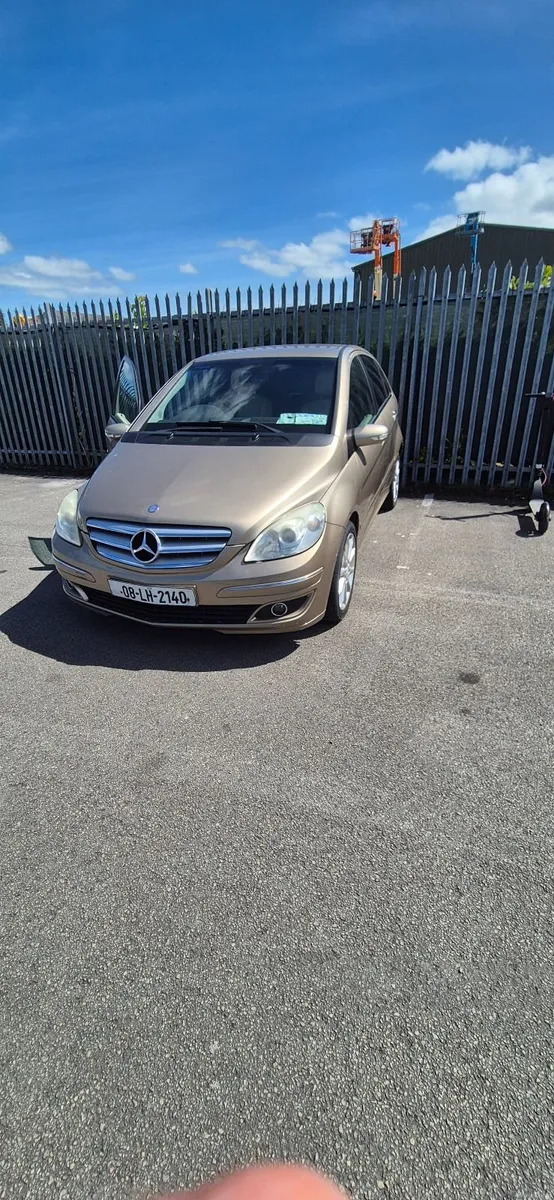Mercedes-Benz B-Class 2008 - Image 2